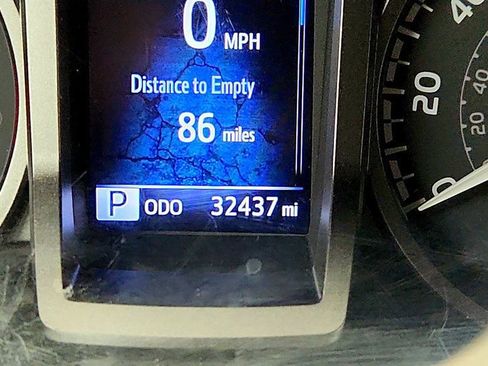 Used 2022 Toyota Tacoma TRD Sport w/ TRD Premium Sport Package image 13