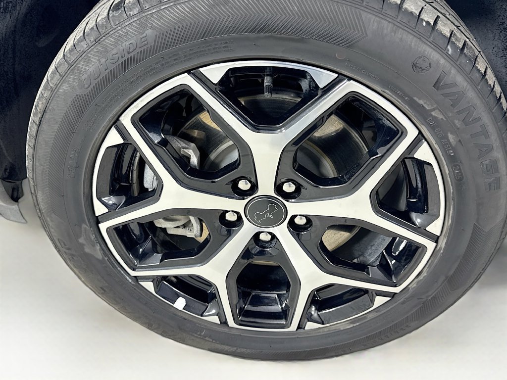 Used 2025 Jeep Compass Limited AWD/4WD image 38