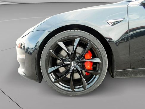 Used 2018 Tesla Model 3 Long Range image 11