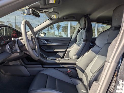 New 2025 Porsche Taycan 4S image 5