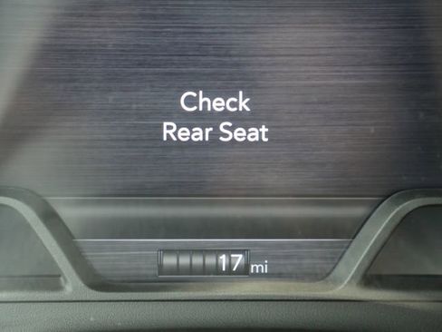 Used 2026 RAM 1500 Laramie AWD/4WD image 19