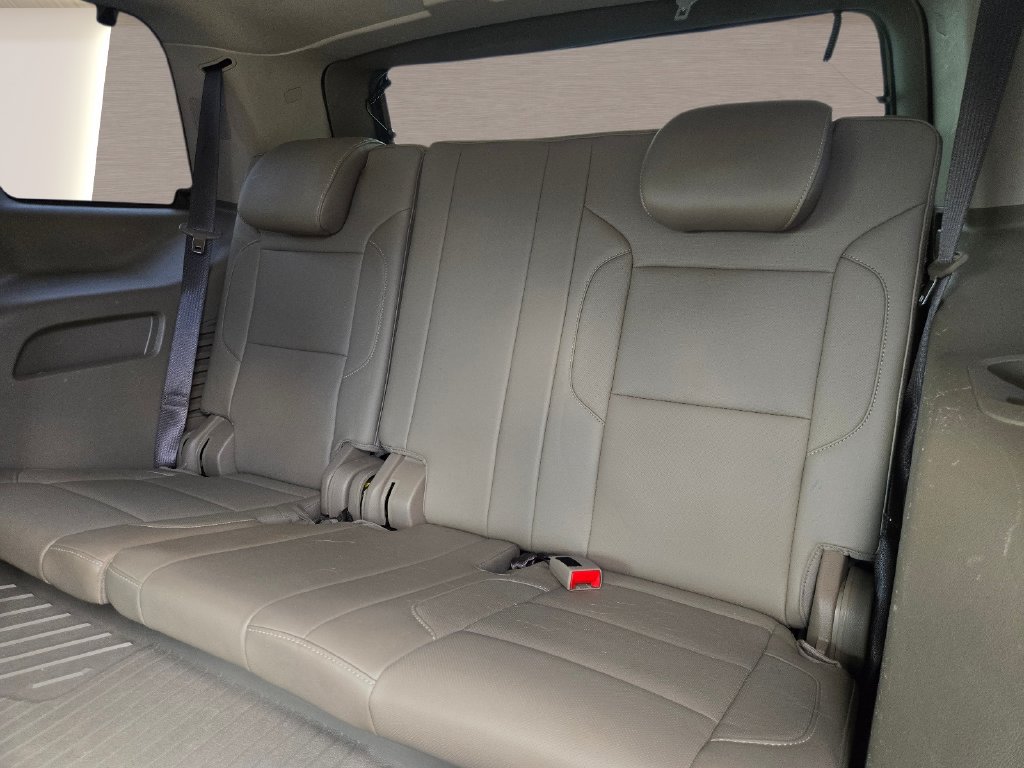 Used 2018 Chevrolet Tahoe Premier RWD image 13
