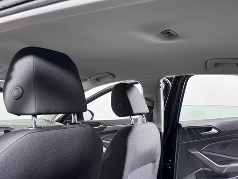 Used 2020 Volkswagen Jetta S image 25