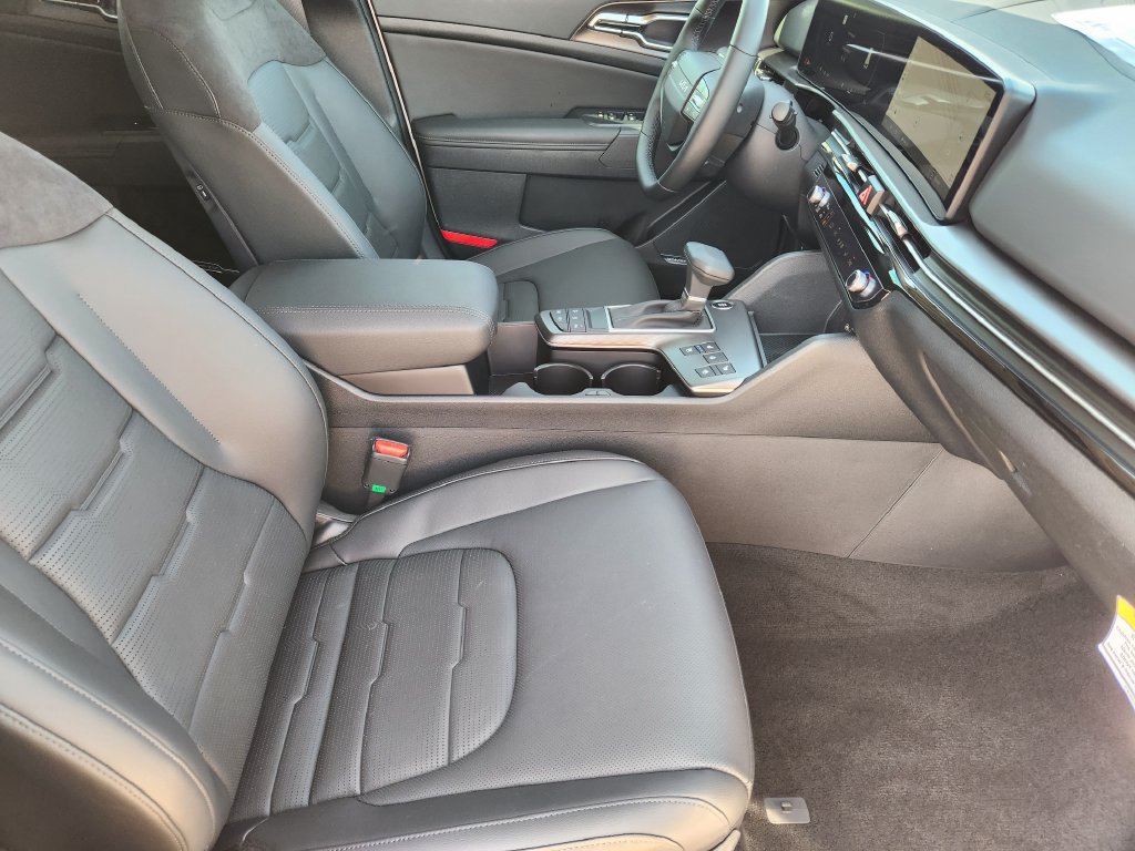 New 2026 Kia Sportage SX FWD image 12