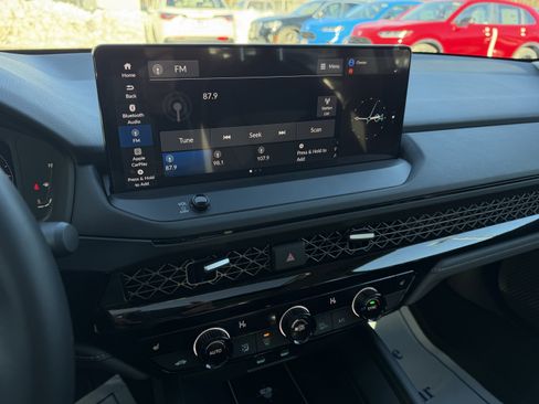 Used 2025 Honda Accord EX-L image 23