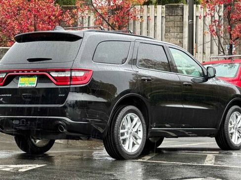 Used 2024 Dodge Durango GT image 4