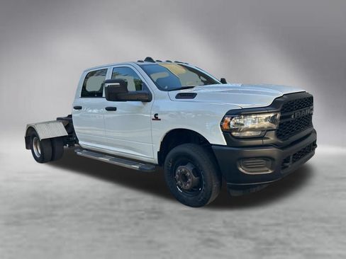 Used 2024 RAM 3500 Tradesman w/ Max Tow Package AWD/4WD image 2