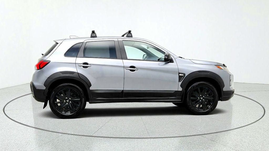 Used 2025 Mitsubishi Outlander Sport AWD image 4