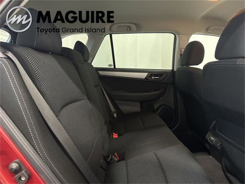 Used 2018 Subaru Outback 2.5i Premium image 19