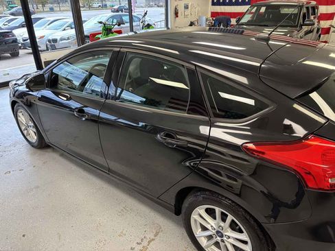 Used 2015 Ford Focus SE image 11
