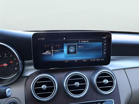 Used 2020 Mercedes-Benz C 300 4MATIC Sedan image 23