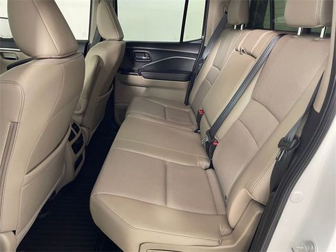 Certified 2022 Honda Ridgeline RTL image 17