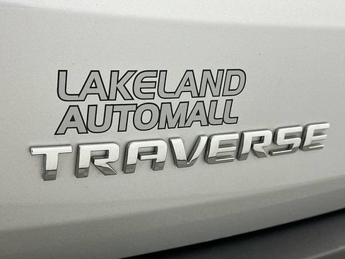 Used 2020 Chevrolet Traverse LT FWD image 29