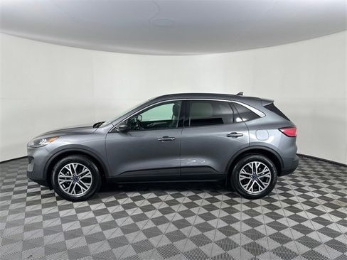 Used 2022 Ford Escape SEL image 3