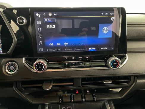 Certified 2023 Chevrolet Colorado Trail Boss AWD/4WD image 29