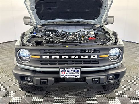 Used 2024 Ford Bronco Black Diamond image 9