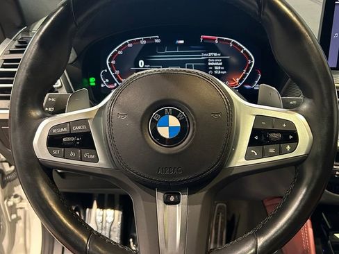 Used 2023 BMW X4 xDrive30i w/ M Sport Package AWD/4WD image 16