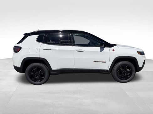 Used 2023 Jeep Compass Trailhawk w/ Trailhawk Elite Group AWD/4WD image 24