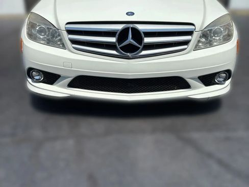 Used 2010 Mercedes-Benz C 300 Sedan image 8
