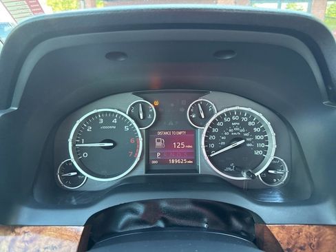 Used 2014 Toyota Tundra 1794 Edition image 3
