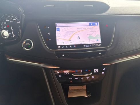 Used 2022 Cadillac XT5 Premium Luxury w/ Technology Package AWD/4WD image 12