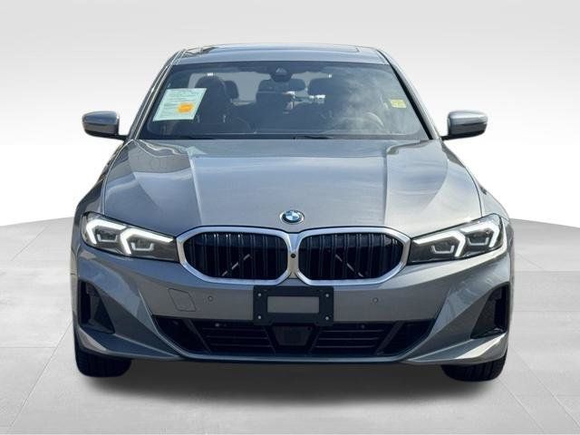 Certified 2026 BMW 330i xDrive Sedan w/ Premium Package AWD/4WD image 13