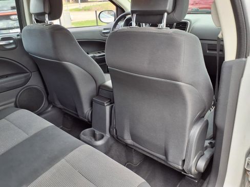 Used 2011 Dodge Caliber Mainstreet image 15