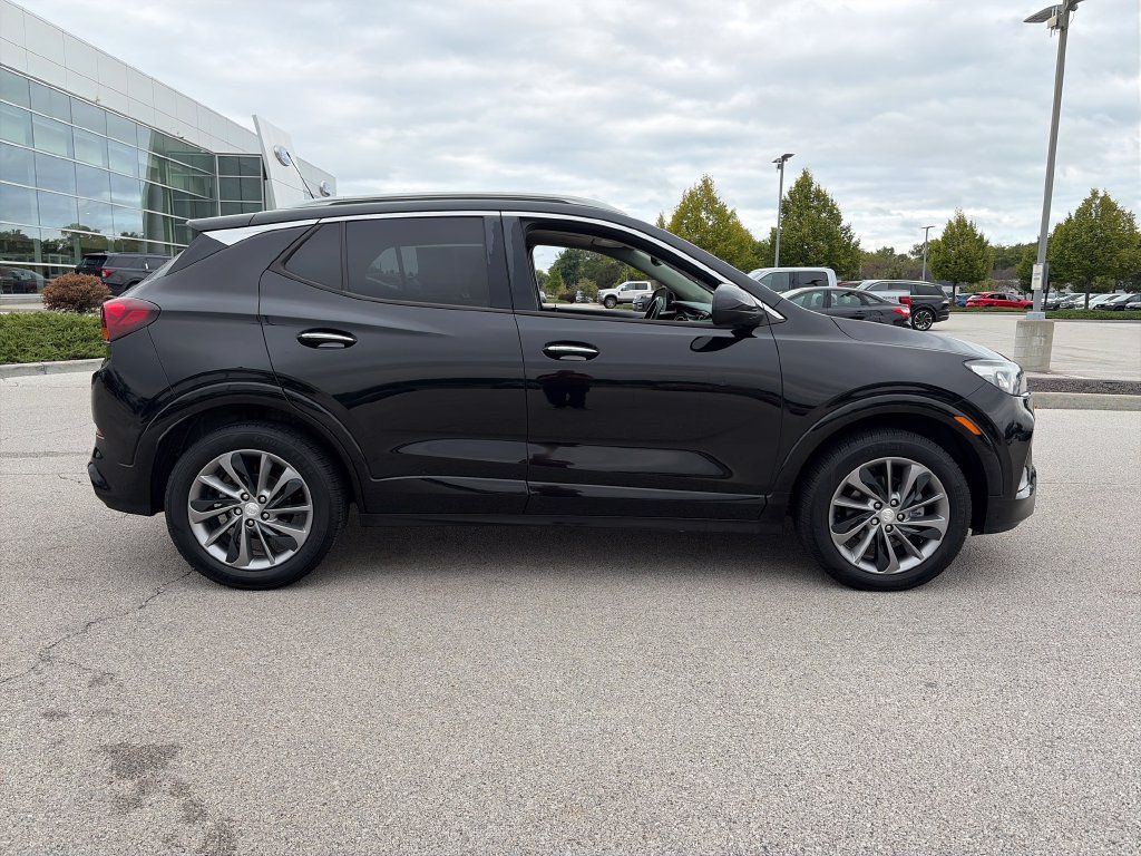 Used 2020 Buick Encore GX Essence w/ Experience Buick Package AWD/4WD image 8