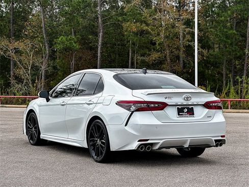 Used 2023 Toyota Camry XSE image 6