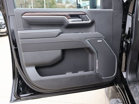 New 2026 GMC Sierra 2500 SLT w/ SLT Premium Package image 12