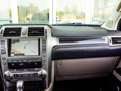 Used 2021 Lexus GX 460 Premium AWD/4WD image 17