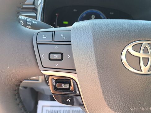 Used 2026 Toyota Camry LE w/ Convenience Package image 18