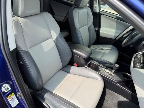 Used 2015 Toyota RAV4 Limited w/ Technology Package AWD/4WD image 11