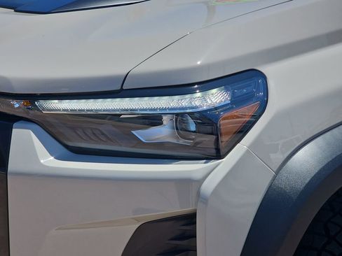 New 2026 Chevrolet Colorado ZR2 w/ Technology Package AWD/4WD image 33