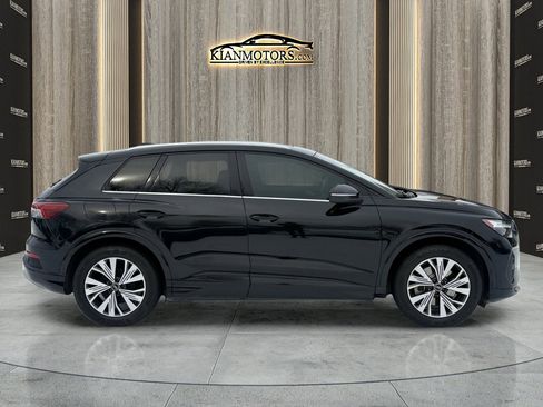 Used 2023 Audi Q4 e-tron Premium Plus w/ Premium Plus image 8