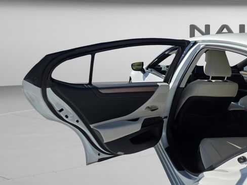 Certified 2024 Lexus ES 350 w/ Premium Package image 18