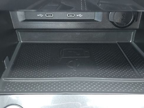 Certified 2024 Volkswagen Tiguan SE R-Line AWD/4WD image 13
