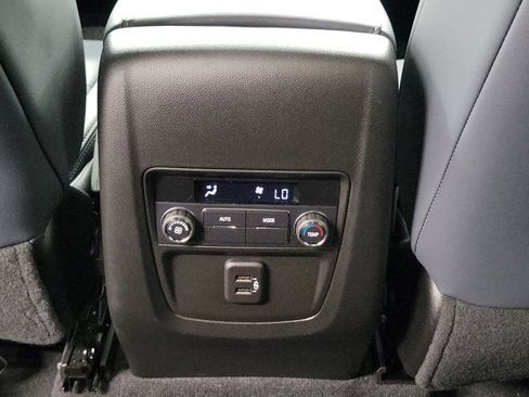 Used 2024 Buick Enclave Essence w/ Sport Touring Edition image 15