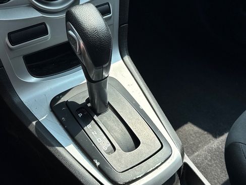 Used 2016 Ford Fiesta SE image 18