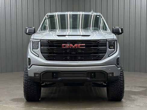 Used 2026 GMC Sierra 1500 Elevation w/ Elevation Premium Package AWD/4WD image 8