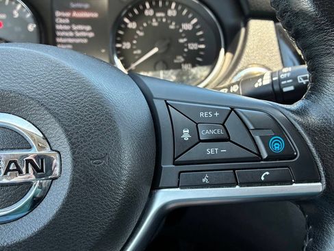 Used 2020 Nissan Rogue Sport SV w/ Technology Package AWD/4WD image 37