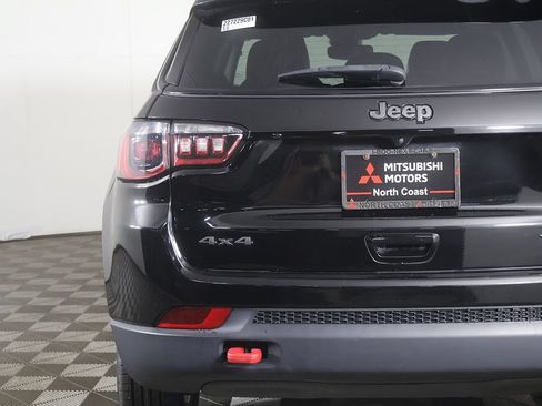 Used 2022 Jeep Compass Trailhawk w/ Trailhawk Convenience Group AWD/4WD image 14