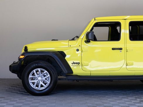 Used 2023 Jeep Wrangler Sport S w/ Sun And Sound Package image 8
