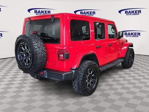 Used 2019 Jeep Wrangler Unlimited Sahara w/ Advanced Safety Group AWD/4WD image 5