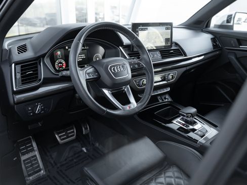 Certified 2023 Audi SQ5 Premium Plus w/ Premium Plus Package AWD/4WD image 10