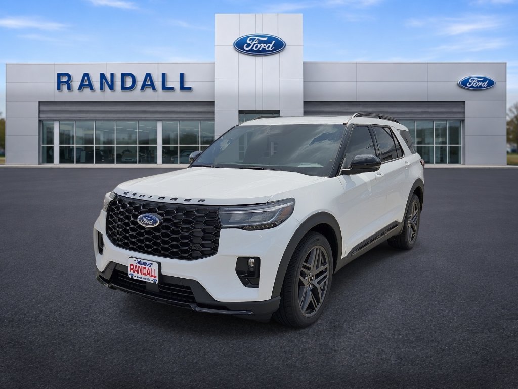 Used 2025 Ford Explorer ST AWD/4WD image 2