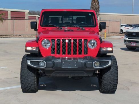 Used 2022 Jeep Gladiator Sport image 2
