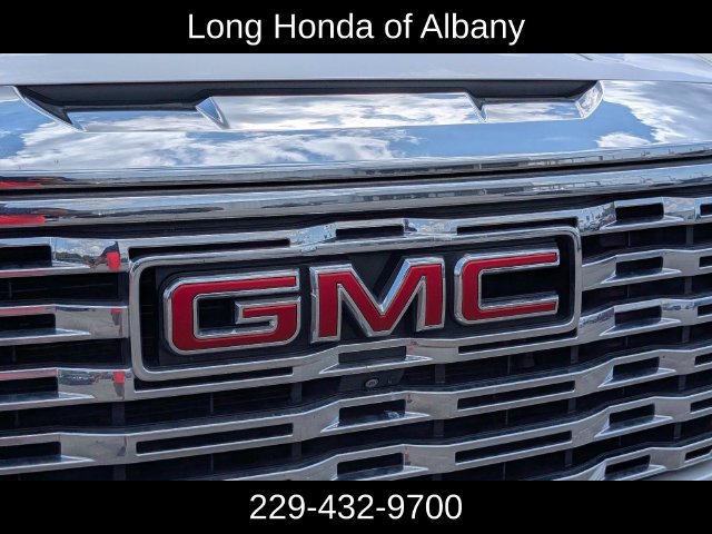 Used 2023 GMC Sierra 1500 Denali w/ Denali Reserve Package AWD/4WD image 3
