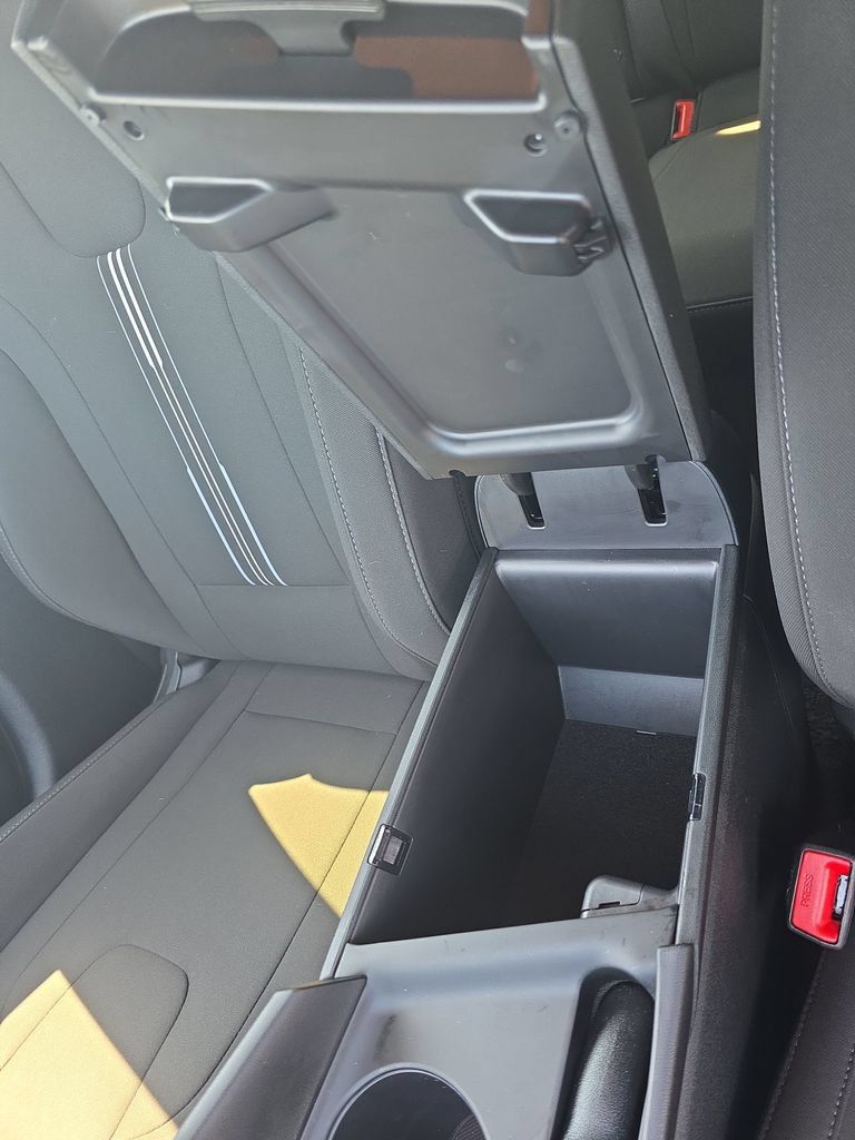 Used 2025 Hyundai Elantra Sport w/ Cargo Package FWD image 23