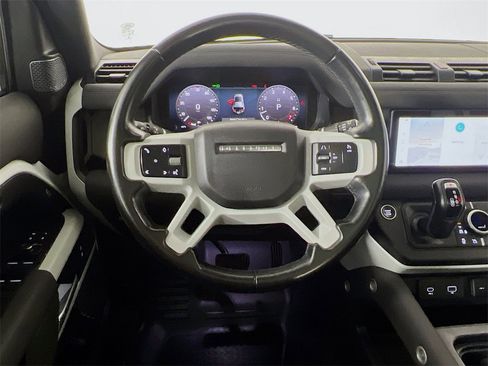 Used 2023 Land Rover Defender 110 SE image 11